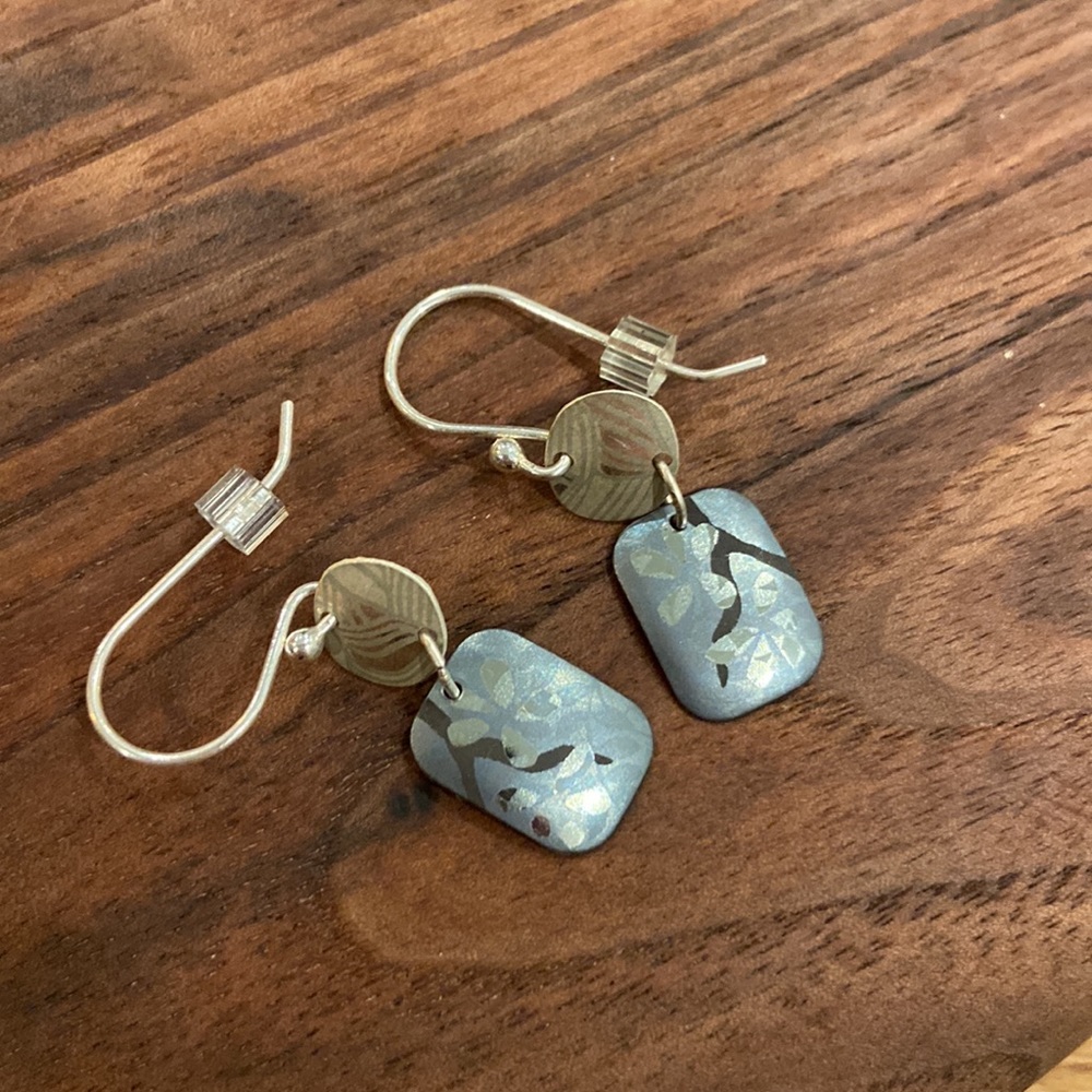 Holly Yashi earrings! Beautiful! Slate blue in color.